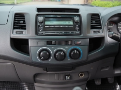 รถมือสอง TOYOTA HILUX VIGO ปี 2012 สีขาว