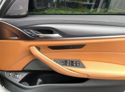 รถมือสอง BMW 5 SERIES 530I ปี 2021 สีขาว