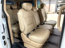 รถมือสอง HYUNDAI H-1 ปี 2017 สีขาว