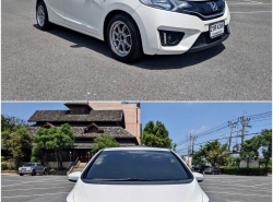 รถมือสอง HONDA JAZZ ปี 2017 สีขาว