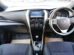 รถมือสอง TOYOTA YARIS ปี 2018 สีเทา
