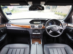 รถมือสอง MERCEDES-BENZ E-CLASS E300 ปี 2014 สีเทา