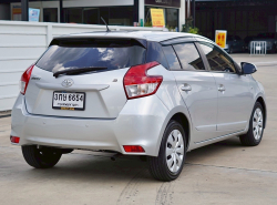 รถมือสอง TOYOTA YARIS ปี 2015 สีบรอนซ์