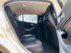 รถมือสอง MERCEDES-BENZ GLA-CLASS GLA200 ปี 2015 สีขาว