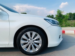 รถมือสอง HONDA ACCORD ปี 2013 สีขาว