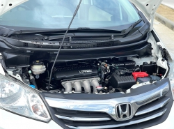 รถมือสอง HONDA FREED ปี 2013 สีขาว