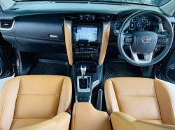 รถมือสอง TOYOTA FORTUNER ปี 2015 สีน้ำตาล