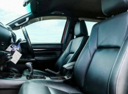 รถมือสอง TOYOTA HILUX REVO ปี 2019 สีแดง