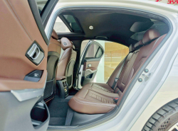 รถมือสอง BMW 3 SERIES 330I ปี 2022 สีขาว