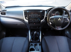 รถมือสอง MITSUBISHI TRITON ปี 2015 สีเทา