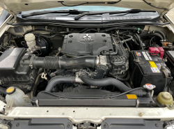 รถมือสอง MITSUBISHI PAJERO SPORT ปี 2012 สีขาว