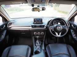 รถมือสอง MAZDA 3 ปี 2016 สีแดง