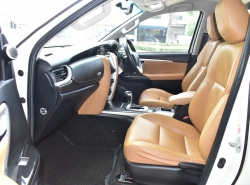 รถมือสอง TOYOTA FORTUNER ปี 2016 สีขาว