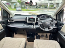 รถมือสอง HONDA FREED ปี 2013 สีขาว