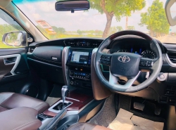รถมือสอง TOYOTA FORTUNER ปี 2015 สีขาว