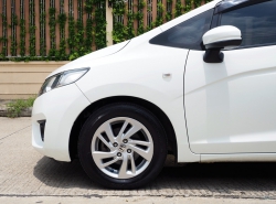 รถมือสอง HONDA JAZZ ปี 2016 สีขาว