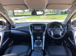 รถมือสอง MITSUBISHI PAJERO SPORT ปี 2015 สีดำ