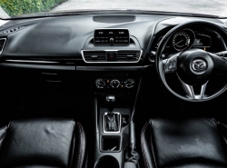 รถมือสอง MAZDA 3 ปี 2015 สีแดง
