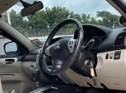 รถมือสอง MITSUBISHI PAJERO SPORT ปี 2012 สีขาว