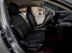 รถมือสอง MAZDA 2 ปี 2017 สีเทา