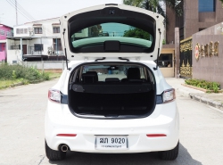 รถมือสอง MAZDA 3 ปี 2012 สีขาว