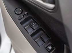 รถมือสอง MAZDA 3 ปี 2012 สีขาว