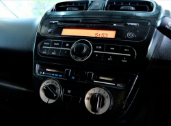 รถมือสอง MITSUBISHI ATTRAGE ปี 2013 สีเทา