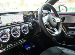 รถมือสอง MERCEDES-BENZ A-CLASS A200 ปี 2020 สีขาว