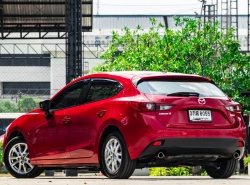รถมือสอง MAZDA 3 ปี 2015 สีแดง