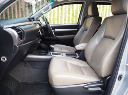 รถมือสอง TOYOTA HILUX REVO ปี 2017 สีเทา