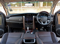 รถมือสอง TOYOTA FORTUNER ปี 2017 สีดำ