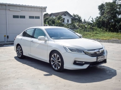 รถมือสอง HONDA ACCORD ปี 2017 สีขาว