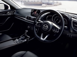 รถมือสอง MAZDA 3 ปี 2017 สีแดง