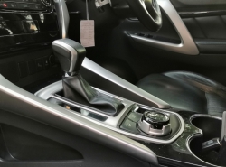 รถมือสอง MITSUBISHI PAJERO SPORT ปี 2016 สีขาว