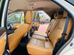 รถมือสอง TOYOTA FORTUNER ปี 2018 สีขาว