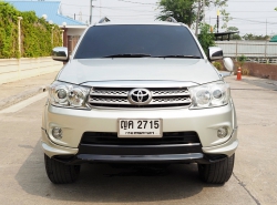 รถมือสอง TOYOTA FORTUNER ปี 2011 สีบรอนซ์