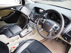 รถมือสอง FORD FOCUS ปี 2014 สีน้ำตาล