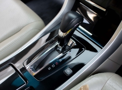 รถมือสอง HONDA ACCORD ปี 2017 สีเทา