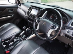 รถมือสอง MITSUBISHI TRITON ปี 2016 สีขาว