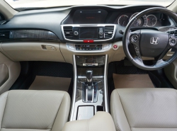 รถมือสอง HONDA ACCORD ปี 2015 สีดำ