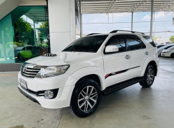 TOYOTA FORTUNER ปี 2015