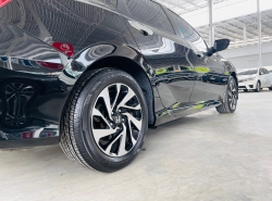 รถมือสอง HONDA CIVIC ปี 2017 สีดำ