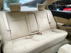 รถมือสอง HONDA CIVIC ปี 2013 สีขาว