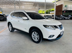 รถมือสอง NISSAN X-TRAIL ปี 2016 สีขาว