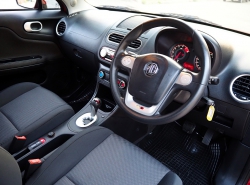 รถมือสอง MG MG3 ปี 2015 สีแดง