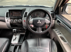 รถมือสอง MITSUBISHI PAJERO SPORT ปี 2012 สีขาว