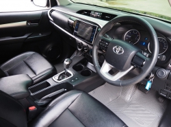 รถมือสอง TOYOTA HILUX REVO ปี 2017 สีดำ