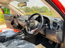 รถมือสอง MAZDA 3 ปี 2015 สีแดง