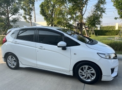 รถมือสอง HONDA JAZZ ปี 2015 สีขาว