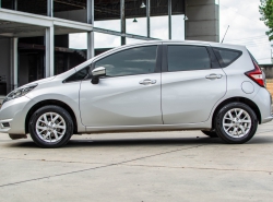 รถมือสอง NISSAN MARCH ปี 2018 สีเทา